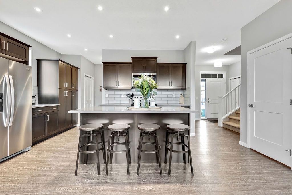 









1714


Montgomery

Gate Southeast,
High River,




AB
T1V0H6

