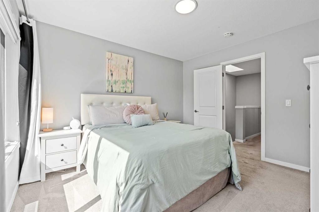 









3304


2

Street Northeast,
Calgary,




AB
T2E 3H3

