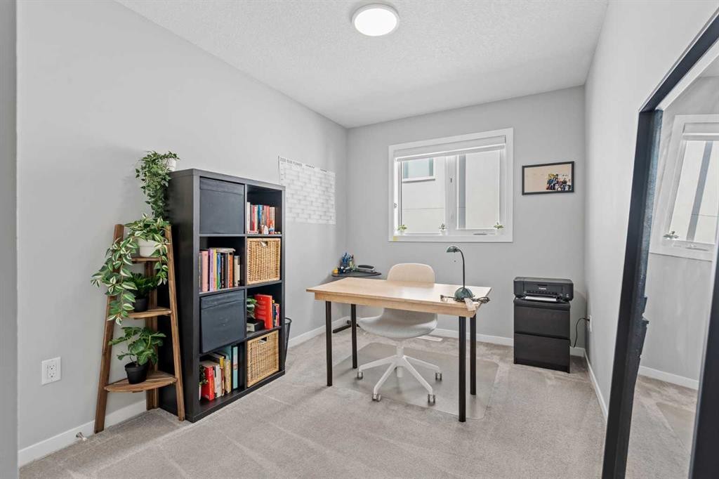









3304


2

Street Northeast,
Calgary,




AB
T2E 3H3

