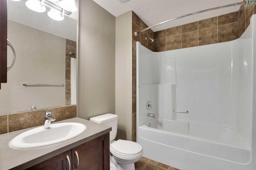 









46


Mahogany

Passage Southeast,
Calgary,




AB
T3M2K5

