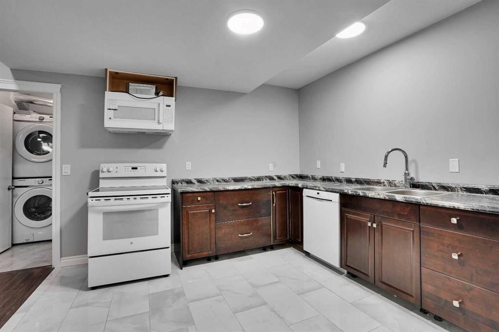 









46


Mahogany

Passage Southeast,
Calgary,




AB
T3M2K5

