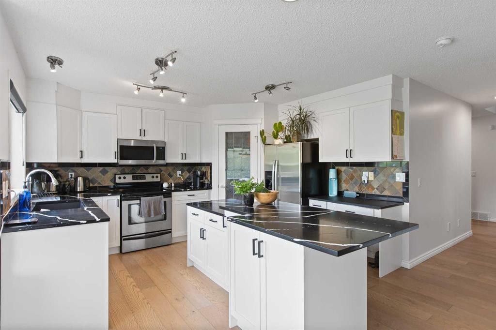 









81


Royal Crest

Terrace Northwest,
Calgary,




AB
T3G 4M2

