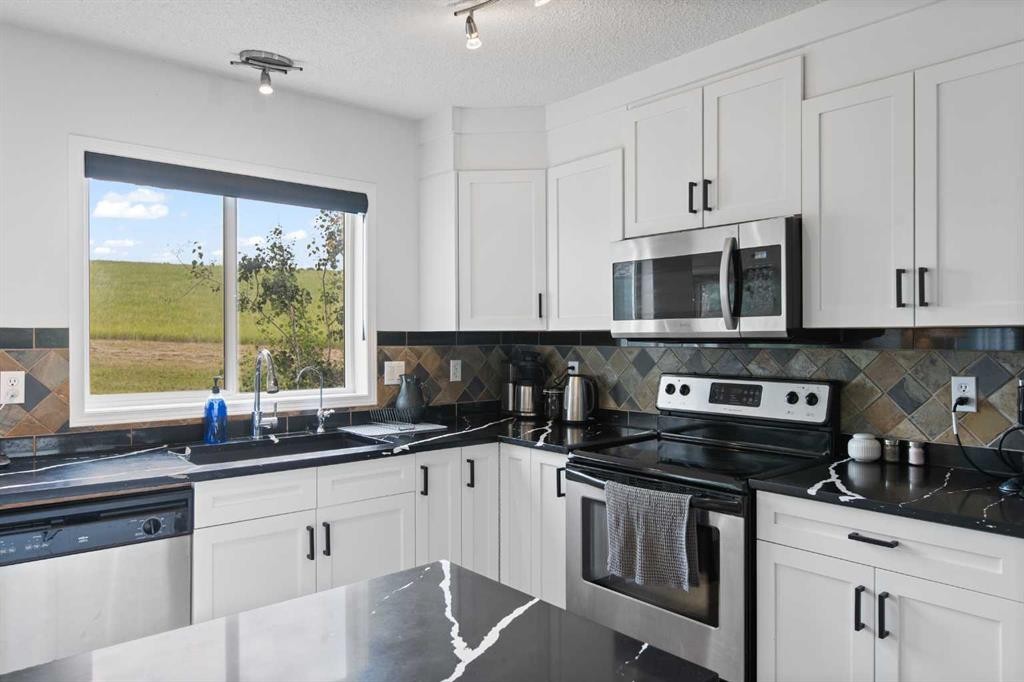 









81


Royal Crest

Terrace Northwest,
Calgary,




AB
T3G 4M2

