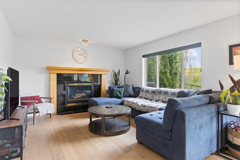 









81


Royal Crest

Terrace Northwest,
Calgary,




AB
T3G 4M2

