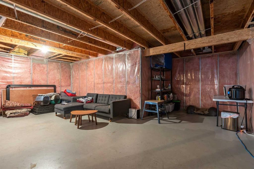 









81


Royal Crest

Terrace Northwest,
Calgary,




AB
T3G 4M2

