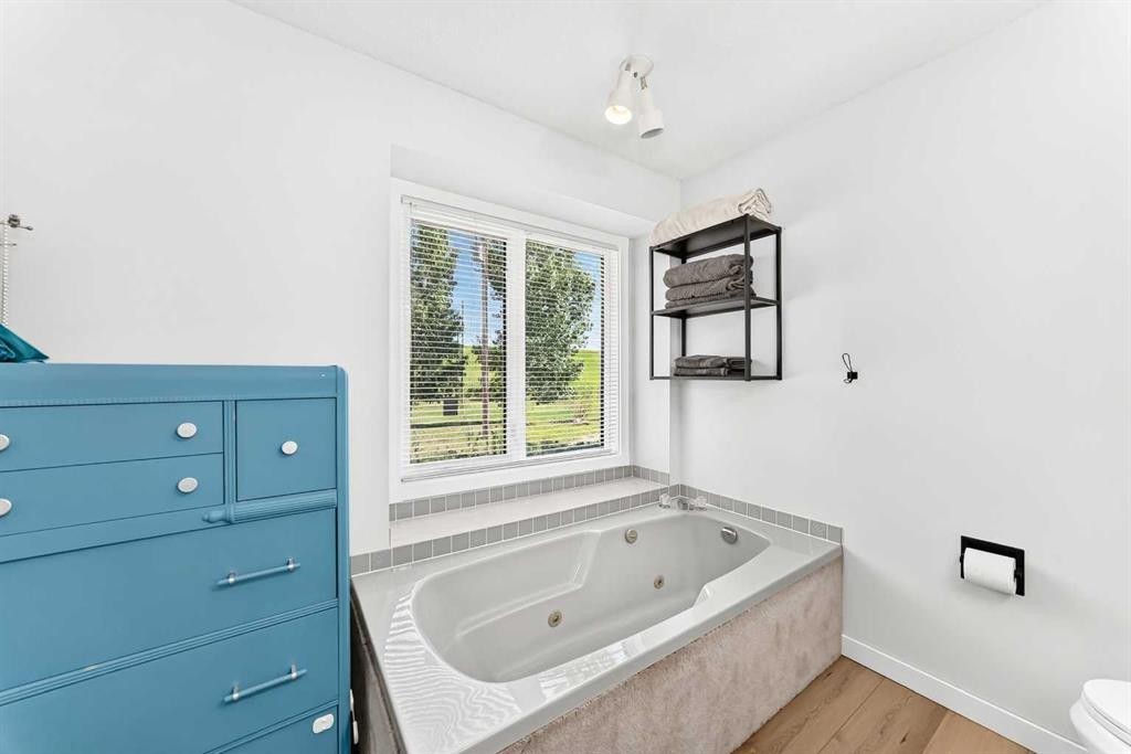 









112173


2253

Drive East,
Rural Foothills County,




AB
T1S 4V5

