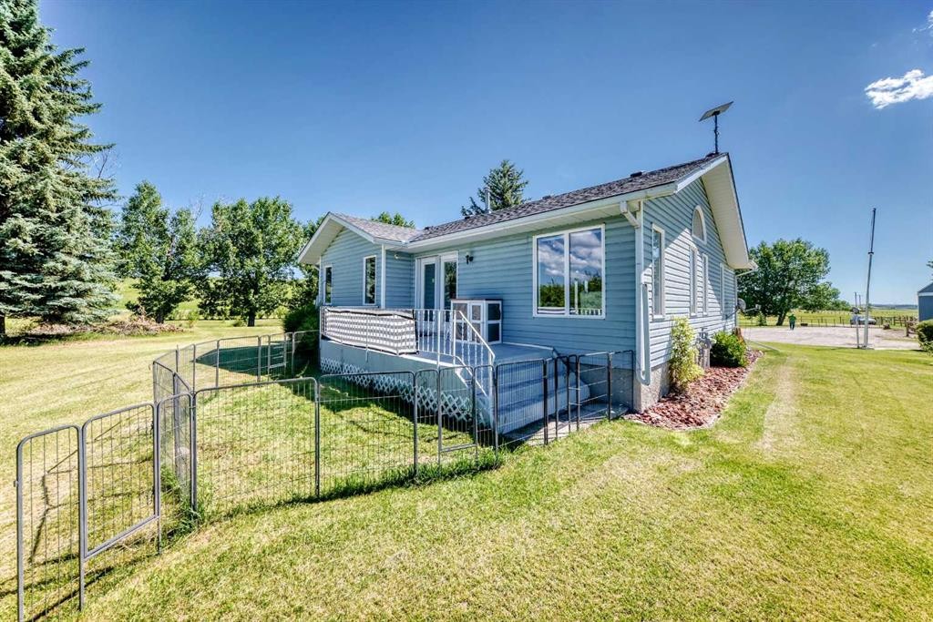 









112173


2253

Drive East,
Rural Foothills County,




AB
T1S 4V5

