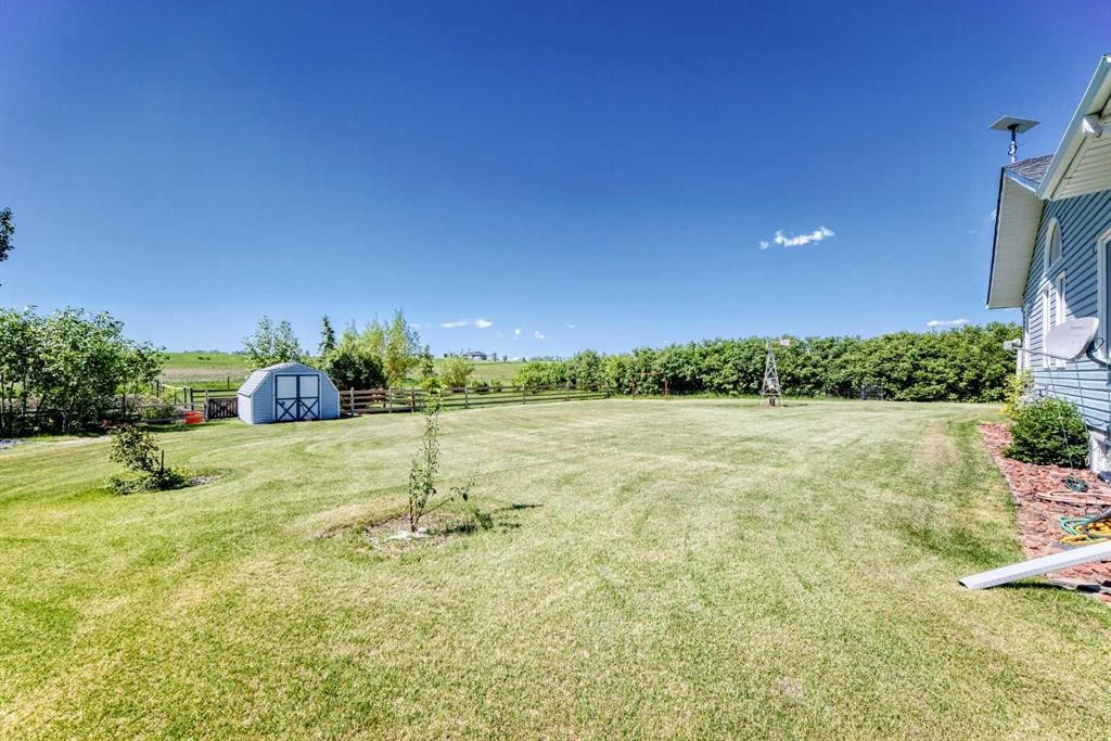 









112173


2253

Drive East,
Rural Foothills County,




AB
T1S 4V5

