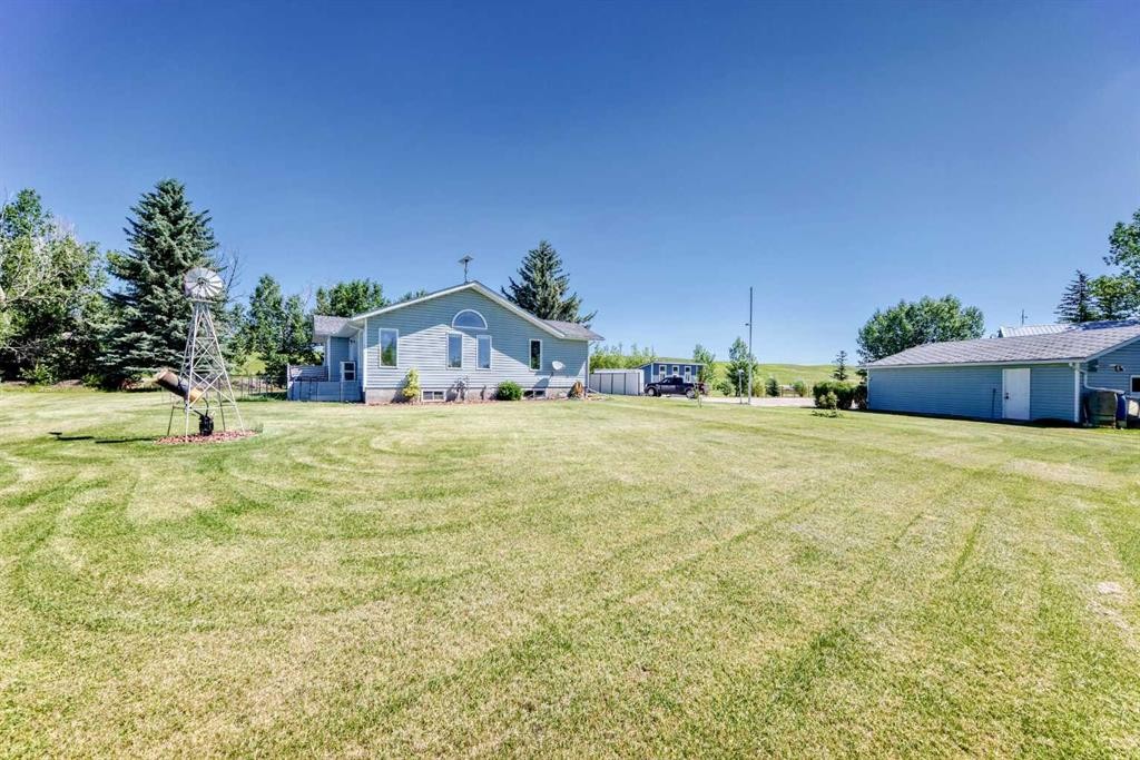 









112173


2253

Drive East,
Rural Foothills County,




AB
T1S 4V5

