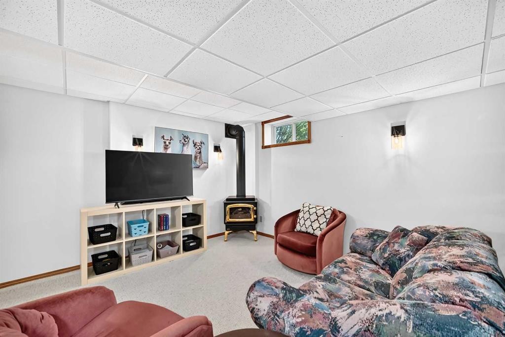 









112173


2253

Drive East,
Rural Foothills County,




AB
T1S 4V5

