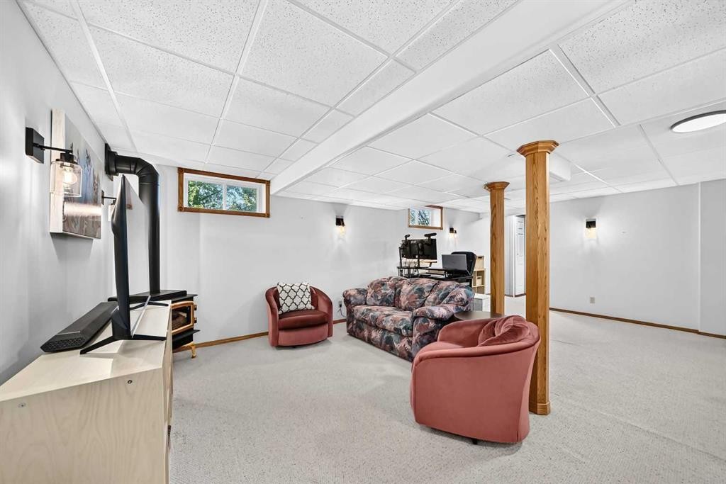 









112173


2253

Drive East,
Rural Foothills County,




AB
T1S 4V5

