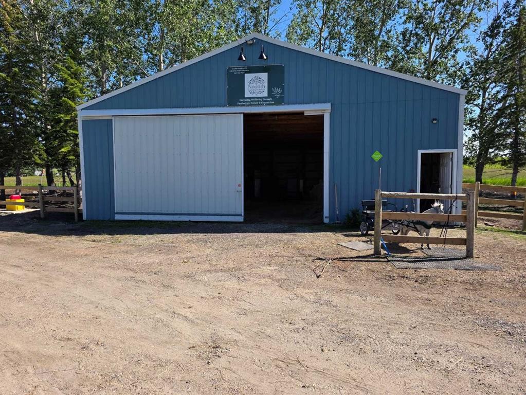 









112173


2253

Drive East,
Rural Foothills County,




AB
T1S 4V5

