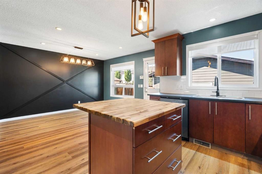 









128


Silverado

Way Southwest,
Calgary,




AB
T2X 0E9

