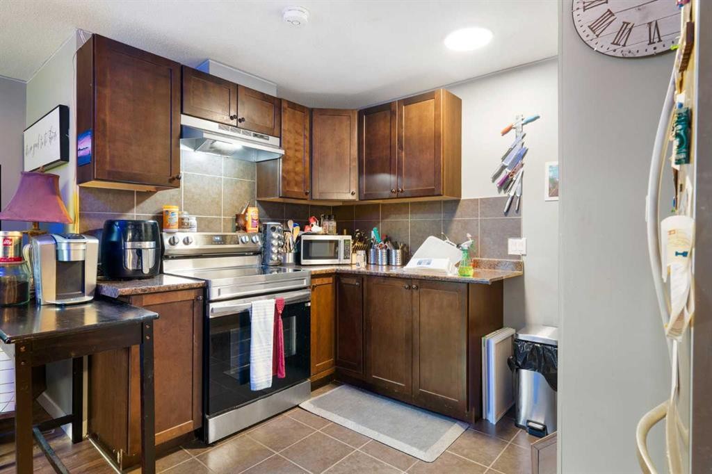









128


Silverado

Way Southwest,
Calgary,




AB
T2X 0E9

