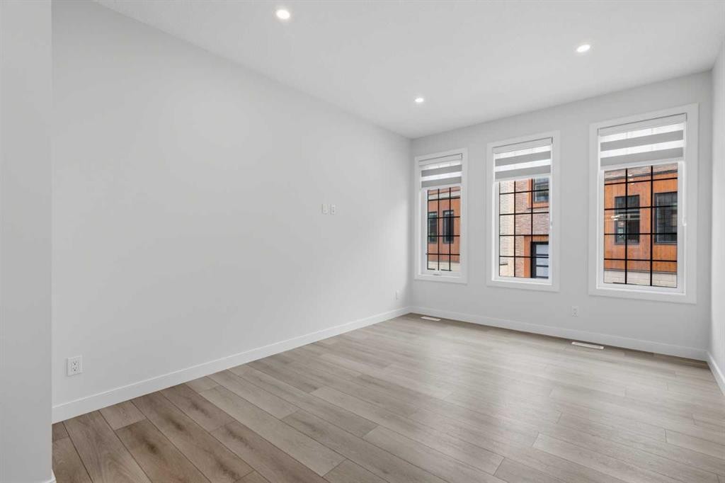 









81


Greenbriar

Place Northwest, 323,
Calgary,




AB
T3B6J1


