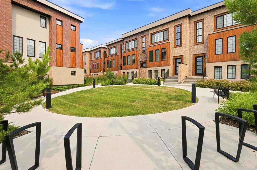 









81


Greenbriar

Place Northwest, 323,
Calgary,




AB
T3B6J1

