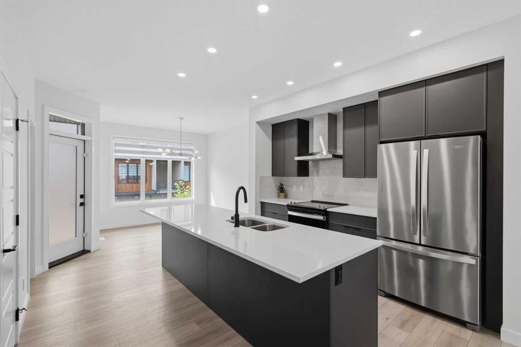 









81


Greenbriar

Place Northwest, 323,
Calgary,




AB
T3B6J1

