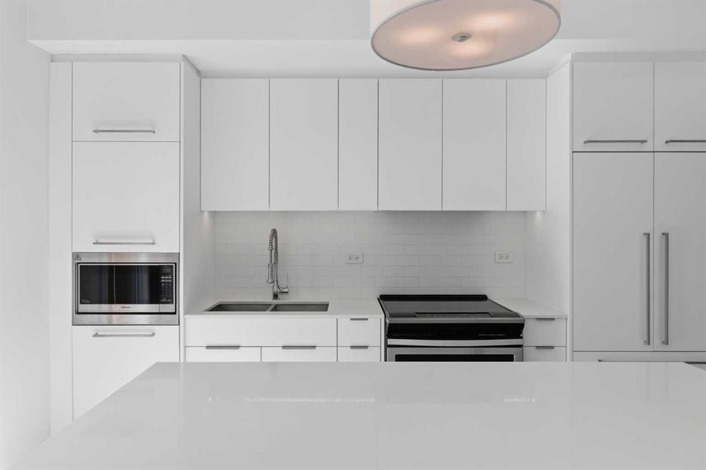 









3130


Thirsk

Street Northwest, 408,
Calgary,




AB
T3B 6H4

