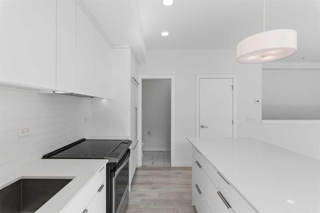 









3130


Thirsk

Street Northwest, 408,
Calgary,




AB
T3B 6H4


