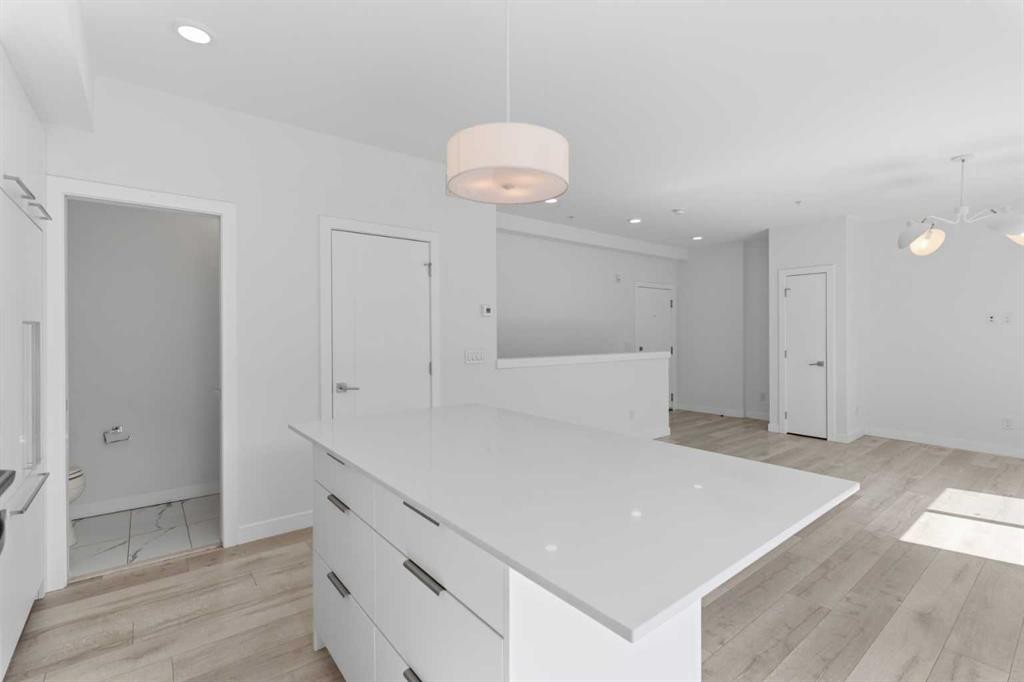 









3130


Thirsk

Street Northwest, 408,
Calgary,




AB
T3B 6H4

