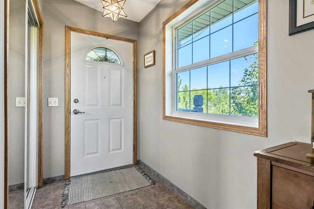 









20031


496

Avenue East,
Rural Foothills County,




AB
T1V 1N1


