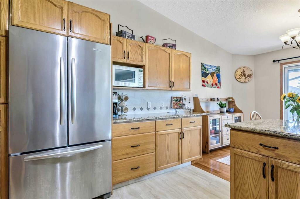 









20031


496

Avenue East,
Rural Foothills County,




AB
T1V 1N1

