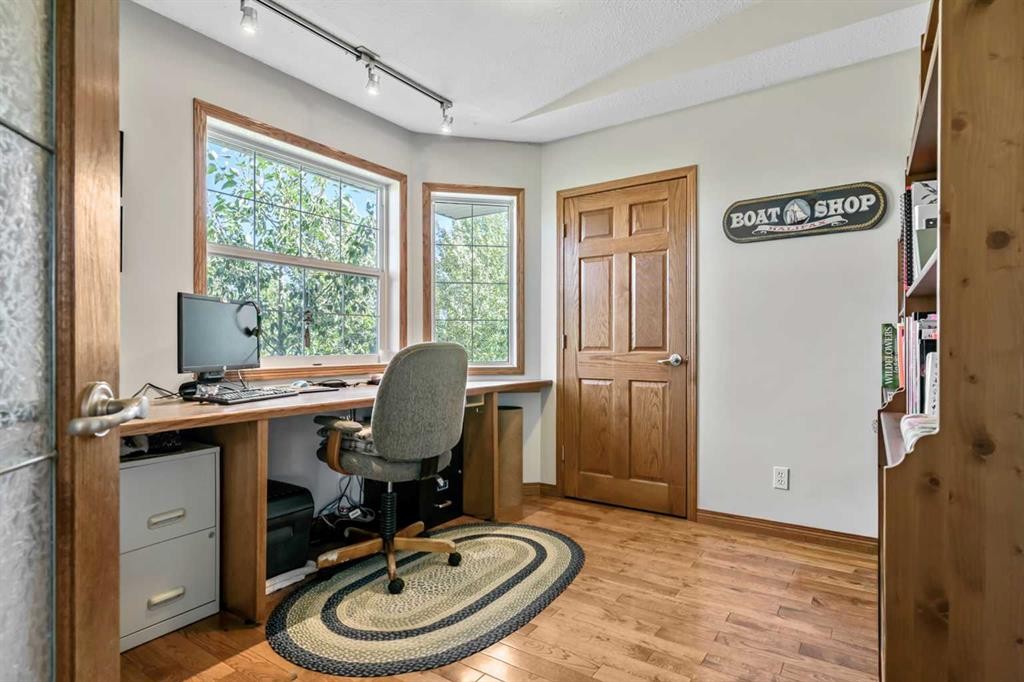 









20031


496

Avenue East,
Rural Foothills County,




AB
T1V 1N1

