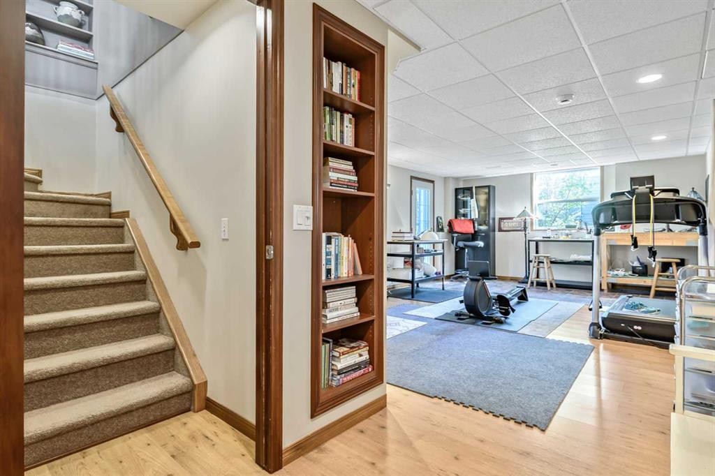 









20031


496

Avenue East,
Rural Foothills County,




AB
T1V 1N1

