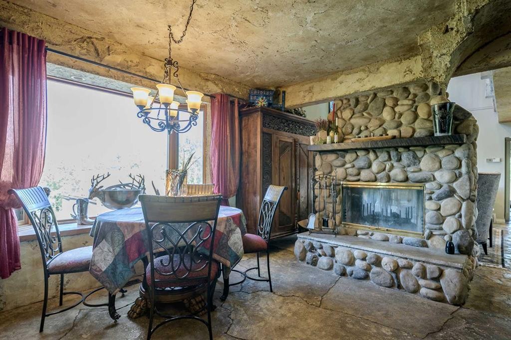 









311068


Parkins

Road West,
Rural Foothills County,




AB
T0L 1K0

