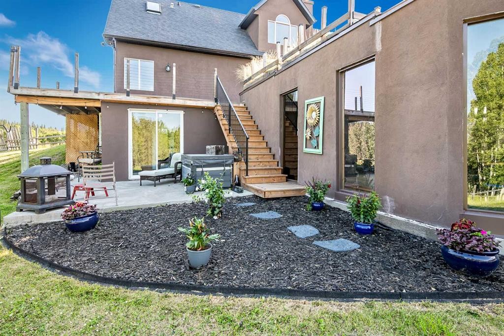 









311068


Parkins

Road West,
Rural Foothills County,




AB
T0L 1K0

