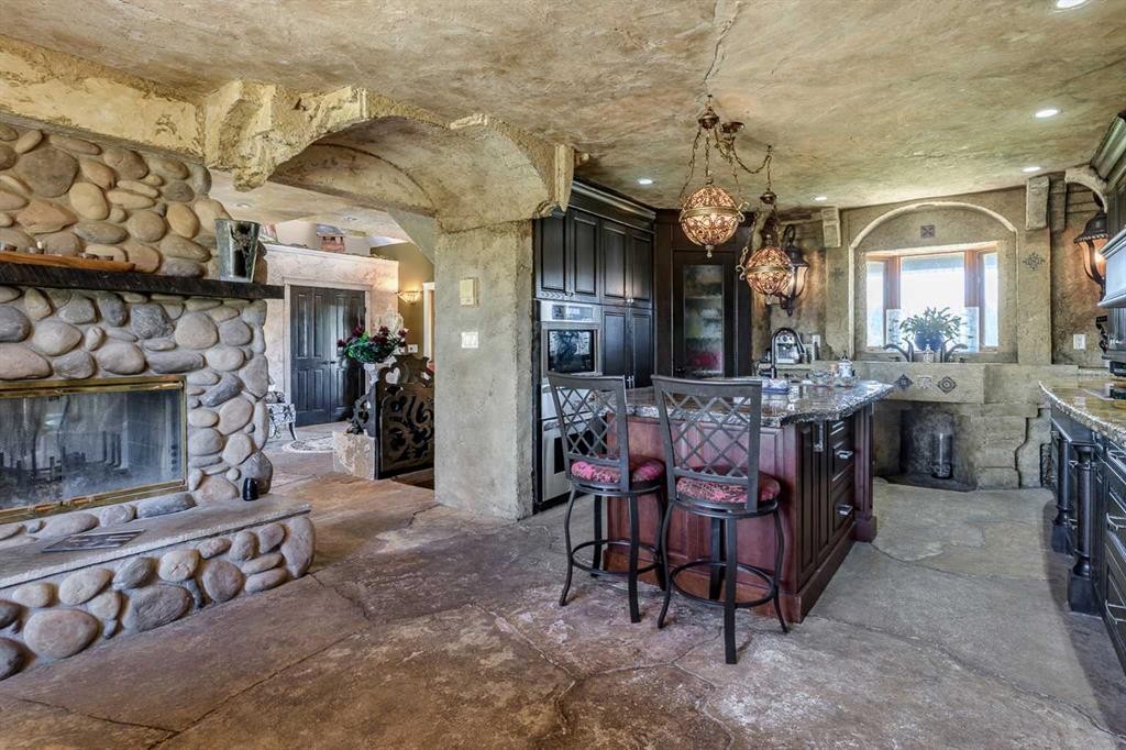 









311068


Parkins

Road West,
Rural Foothills County,




AB
T0L 1K0

