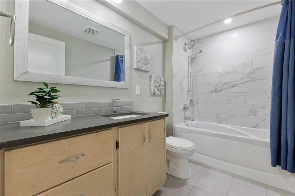 









124


Oakmoor

Place Southwest,
Calgary,




AB
T2V 4A3

