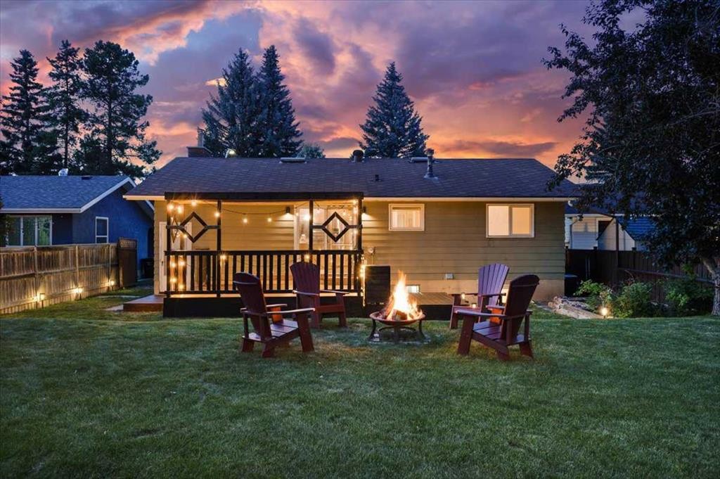 









124


Oakmoor

Place Southwest,
Calgary,




AB
T2V 4A3

