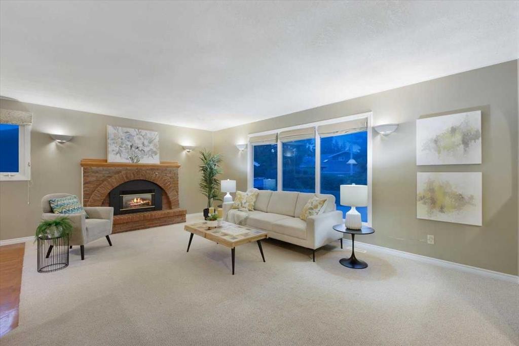 









124


Oakmoor

Place Southwest,
Calgary,




AB
T2V 4A3


