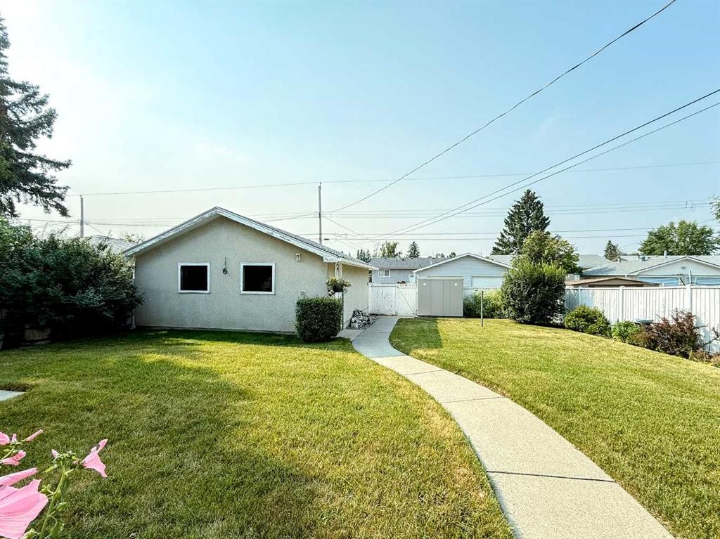 









5015


Marchand

Crescent Northeast,
Calgary,




AB
T2A 2X3

