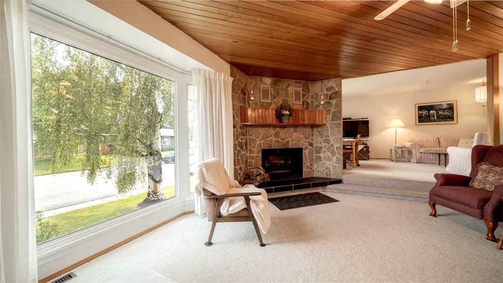 









5015


Marchand

Crescent Northeast,
Calgary,




AB
T2A 2X3

