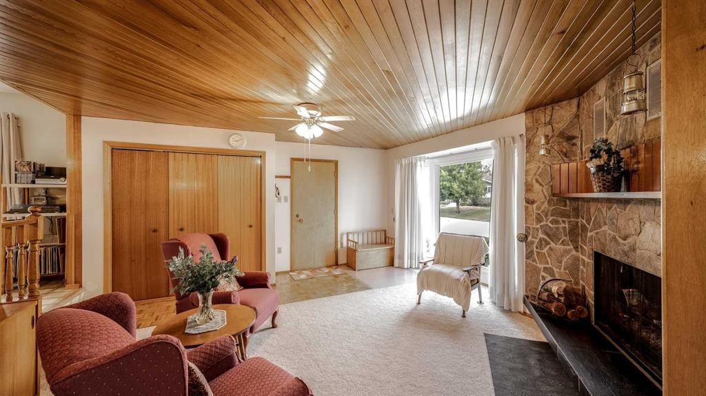 









5015


Marchand

Crescent Northeast,
Calgary,




AB
T2A 2X3

