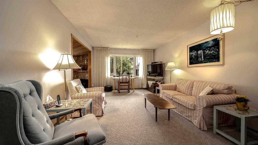 









5015


Marchand

Crescent Northeast,
Calgary,




AB
T2A 2X3

