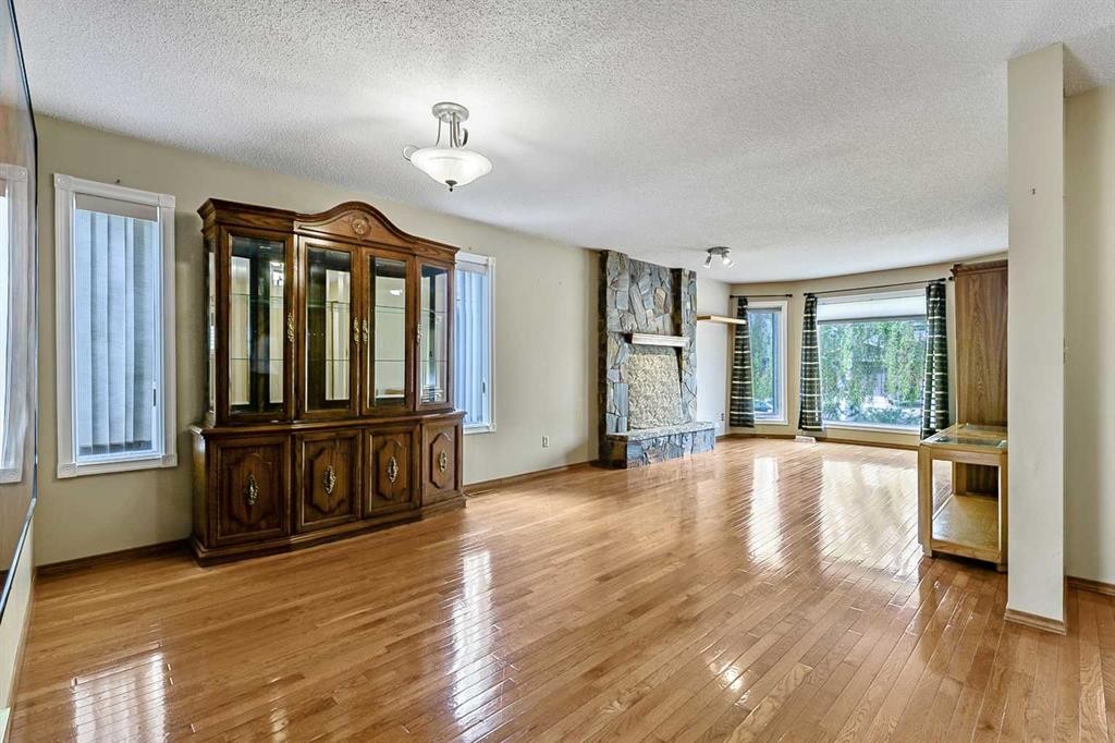 









25


Downey

Road,
Okotoks,




AB
T1S 1H5

