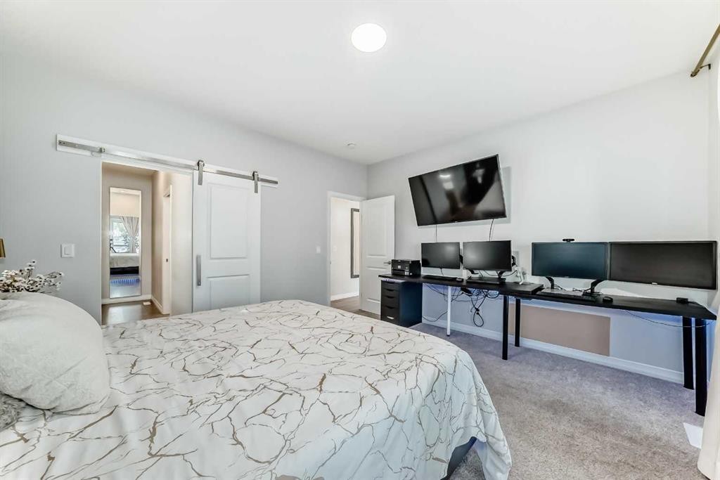 









1941


Mahogany

Boulevard Southeast,
Calgary,




AB
T3M 3P4

