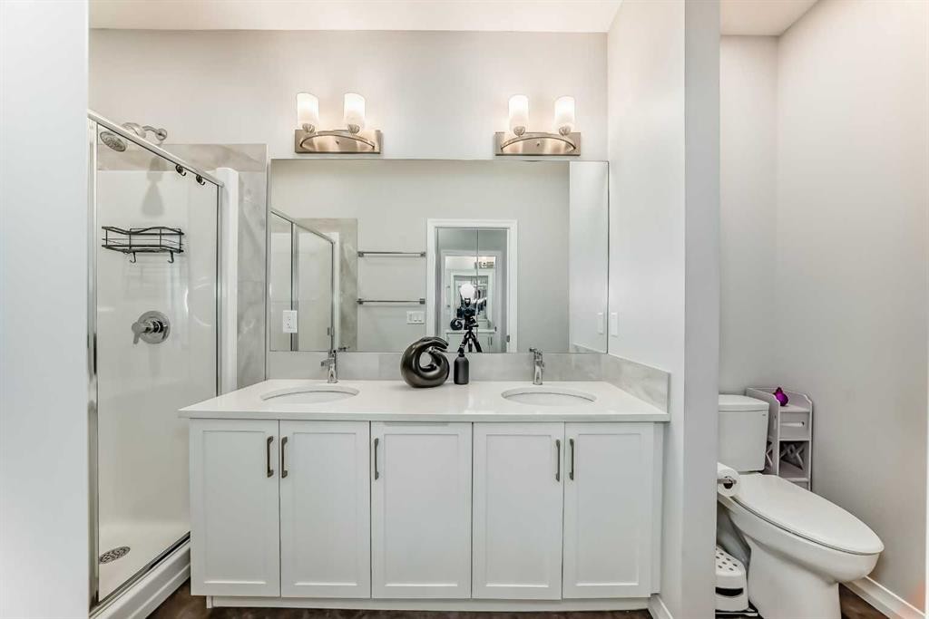









1941


Mahogany

Boulevard Southeast,
Calgary,




AB
T3M 3P4

