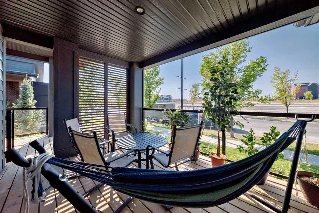 









1941


Mahogany

Boulevard Southeast,
Calgary,




AB
T3M 3P4

