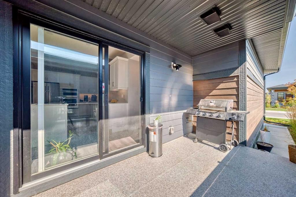 









1941


Mahogany

Boulevard Southeast,
Calgary,




AB
T3M 3P4

