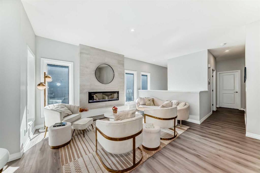 









1941


Mahogany

Boulevard Southeast,
Calgary,




AB
T3M 3P4

