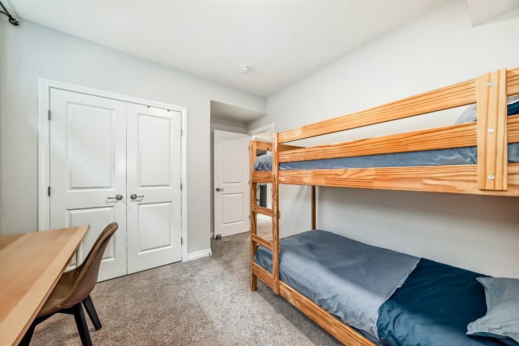 









1941


Mahogany

Boulevard Southeast,
Calgary,




AB
T3M 3P4

