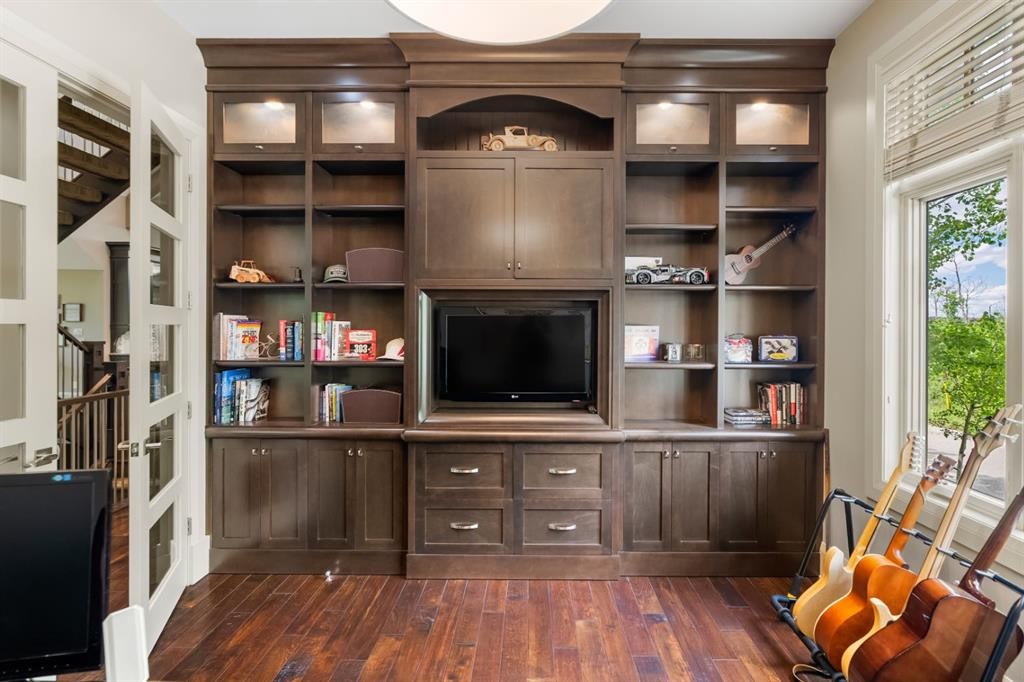 









136


Posthill

Drive Southwest,
Calgary,




AB
T3H 0J1

