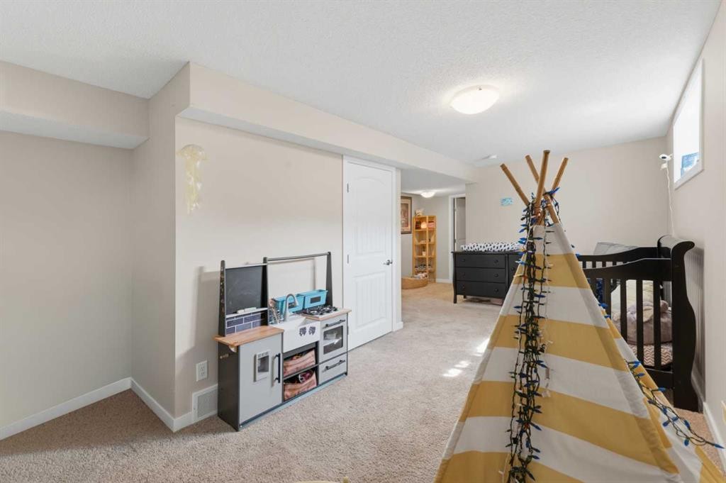 









33


Chaparral Valley

Park,
Calgary,




AB
T2X 0P5


