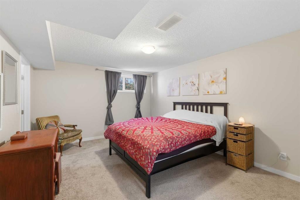 









33


Chaparral Valley

Park,
Calgary,




AB
T2X 0P5

