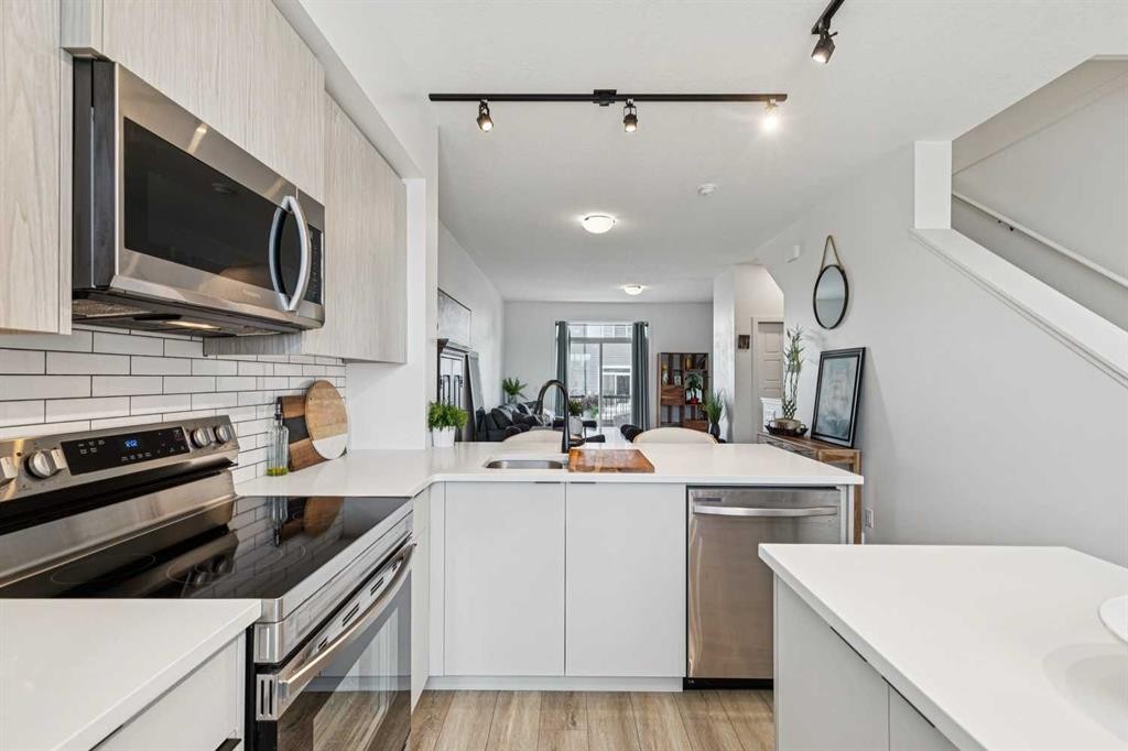 









2466


210

Avenue Southeast,
Calgary,




AB
T2X 4C2

