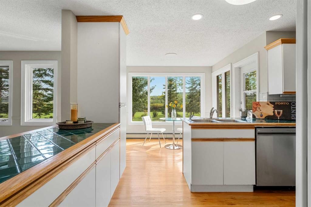 









176053


174

Avenue West, 200,
Rural Foothills County,




AB
T1S 0Z9

